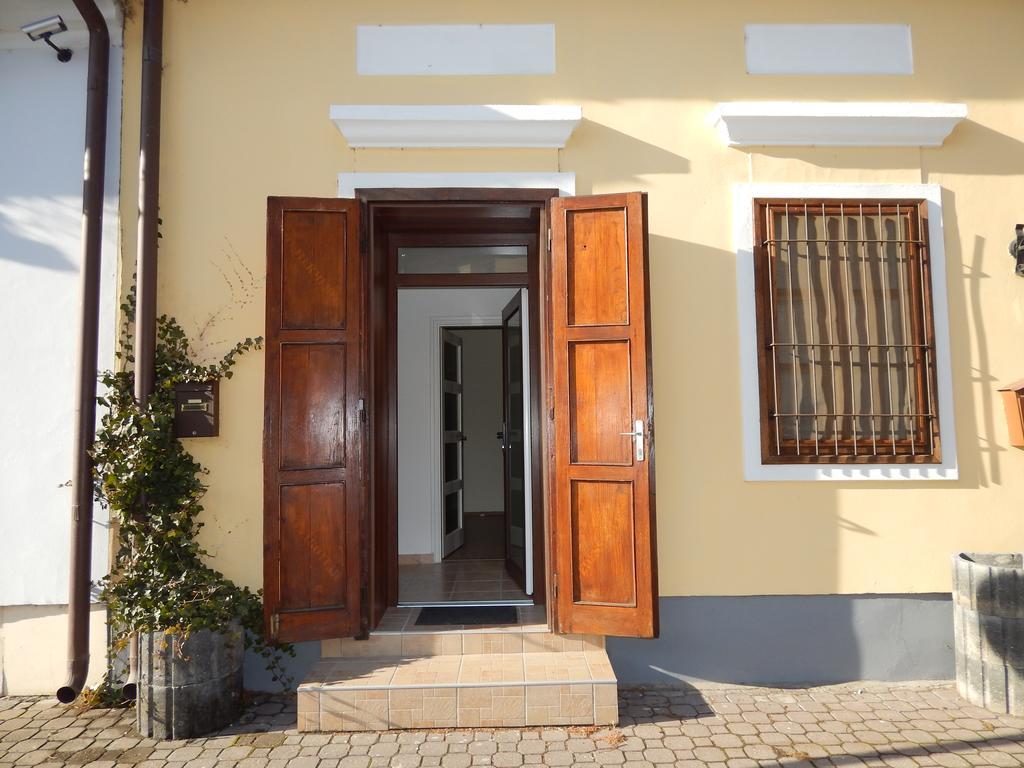 Csillagvirag Apartman Apartment Mosonmagyarovar Exterior photo